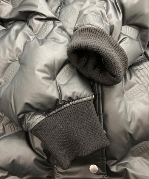 DIESEL（ディーゼル）DIESEL (ディーゼル) エンボスロゴダウンコート ブラック サイズ:Sの古着・服飾アイテム