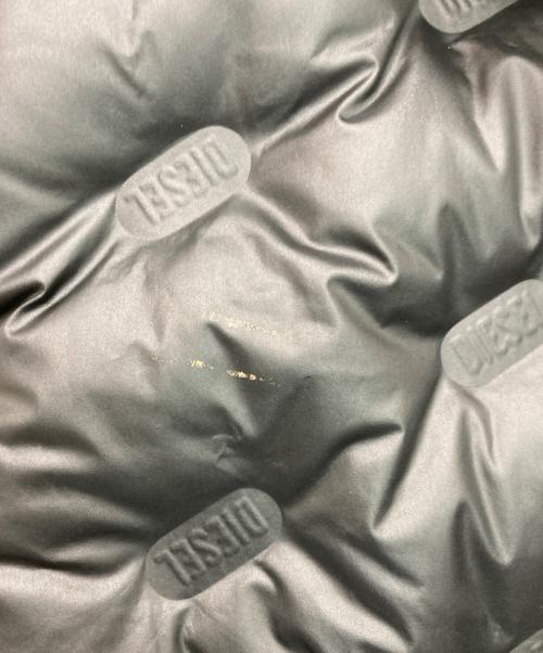 DIESEL（ディーゼル）DIESEL (ディーゼル) エンボスロゴダウンコート ブラック サイズ:Sの古着・服飾アイテム