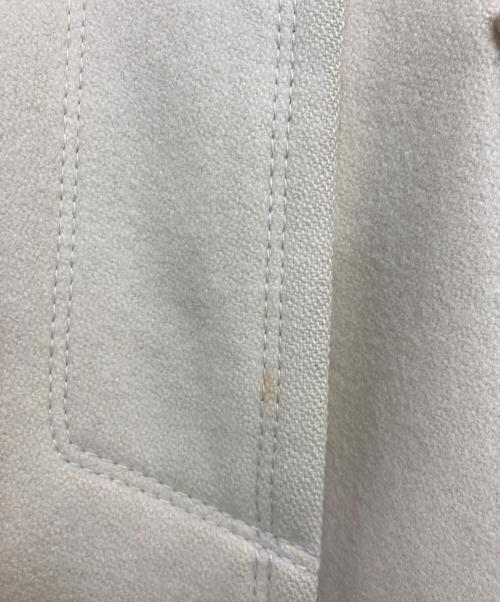 BURBERRY BLUE LABEL（バーバリーロンドンブルーレーベル）BURBERRY BLUE LABEL (バーバリーロンドンブルーレーベル) ハーフコート アイボリー サイズ:38の古着・服飾アイテム