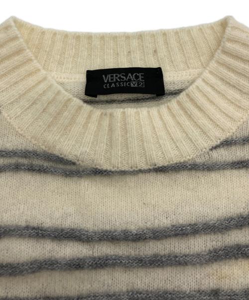 VERSACE CLASSIC（ヴェルサーチクラシック）VERSACE CLASSIC (ヴェルサーチクラシック) ボーダーニット ベージュ サイズ:-の古着・服飾アイテム