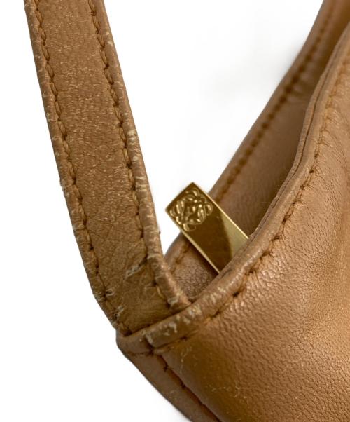 LOEWE（ロエベ）LOEWE (ロエベ) [OLD]レザーショルダーバッグ ベージュの古着・服飾アイテム