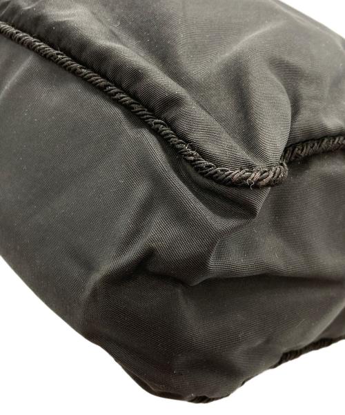 PRADA（プラダ）PRADA (プラダ) ナイロンビーズハンドバッグ ブラックの古着・服飾アイテム