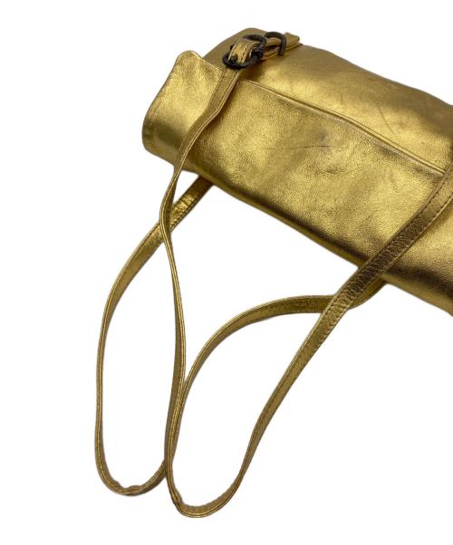 PRADA（プラダ）PRADA (プラダ) ゴールドメタリック ミニハンドバッグ ゴールドの古着・服飾アイテム