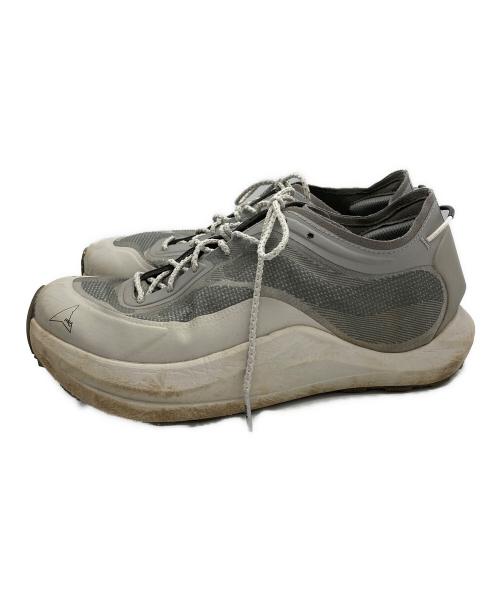 ROA（ロア）ROA (ロア) SELLAローカットスニーカー グレー(TAUPE) サイズ:41の古着・服飾アイテム