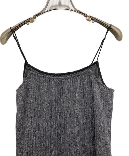 Snidel（スナイデル）Snidel (スナイデル) プリーツバリエキャミワンピース グレーの古着・服飾アイテム