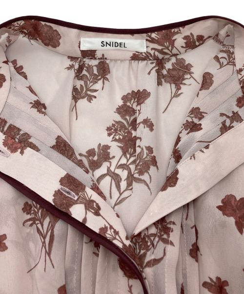 Snidel（スナイデル）Snidel (スナイデル) sustainaバイカラープリーツワンピース ピンクの古着・服飾アイテム