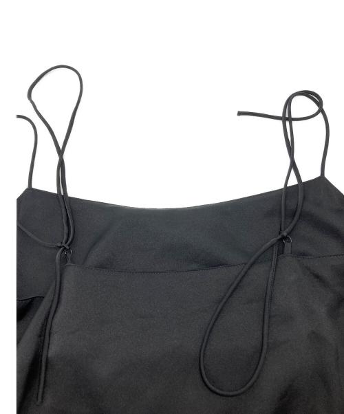 Snidel（スナイデル）Snidel (スナイデル) ロースイッチングキャミワンピ ブラック 未使用品の古着・服飾アイテム