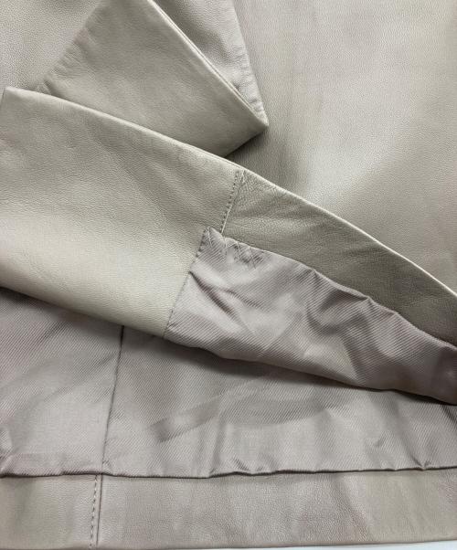 自由区（ジユウク）自由区 (ジユウク) ラムレザーロングコート ベージュ サイズ:40の古着・服飾アイテム