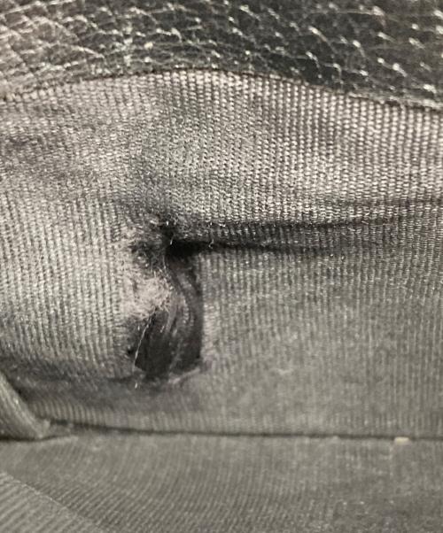 GUCCI（グッチ）GUCCI (グッチ) 2つ折り財布 ブラックの古着・服飾アイテム