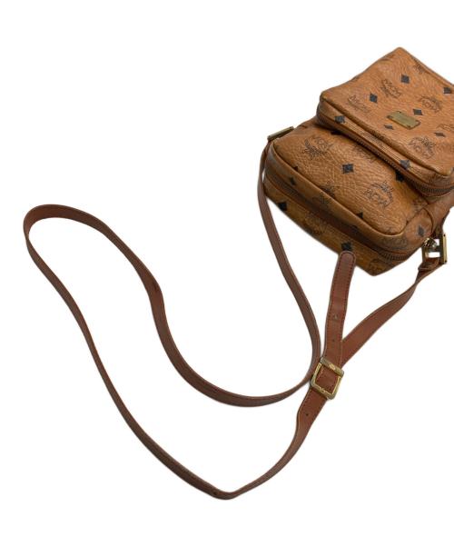 MCM（エムシーエム）MCM (エムシーエム) ショルダーバッグ ベージュの古着・服飾アイテム