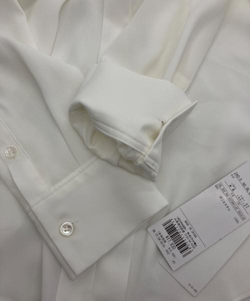 icB（アイシービー）icB (アイシービー) BackSatinAmunzen キーネックブラウス ホワイト サイズ:XS 未使用品の古着・服飾アイテム