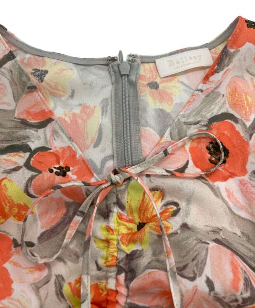 BALLSEY（ボールジィ）BALLSEY (ボールジィ) スプリングフラワープリント ドロストギャザーワンピース オレンジ サイズ:34 未使用品の古着・服飾アイテム