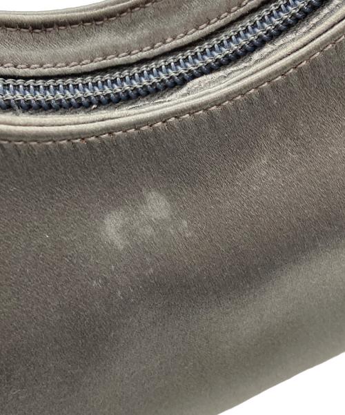 PRADA（プラダ）PRADA (プラダ) ワンショルダーバッグ グレーの古着・服飾アイテム