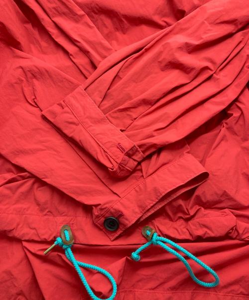 KOLOR（カラー）KOLOR (カラー) DYED NYLON PULLOVER ANORAK レッド サイズ:2の古着・服飾アイテム