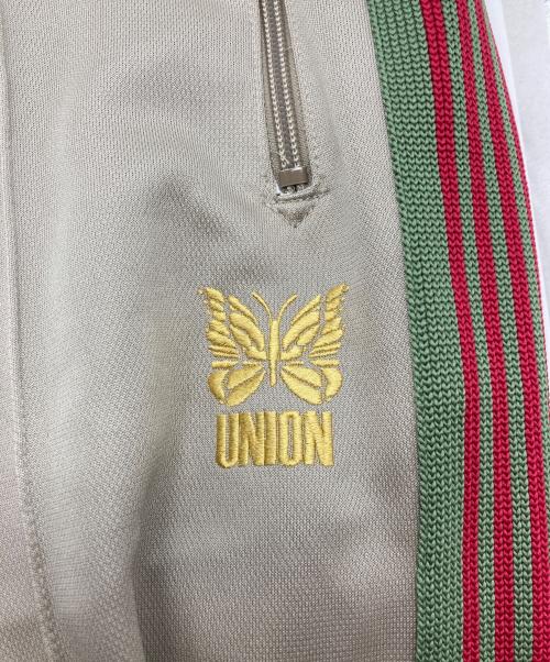 Needles（ニードルズ）Needles (ニードルズ) UNION (ユニオン) 別注トラックパンツ ベージュ サイズ:Mの古着・服飾アイテム