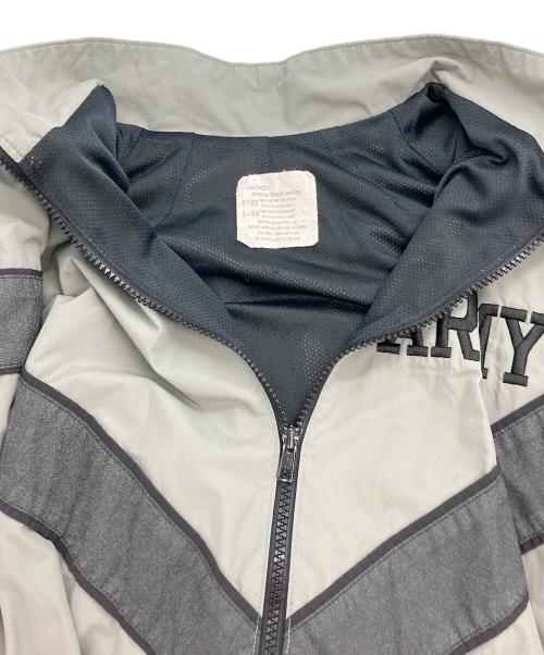 US ARMY（ユーエスアーミー）US ARMY (ユーエスアーミー) 00's IPFUトレーニングジャケット グレー サイズ:Mの古着・服飾アイテム