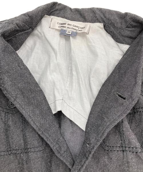 COMME des GARCONS COMME des GARCONS（コムデギャルソン コムデギャルソン）COMME des GARCONS COMME des GARCONS (コムデギャルソン コムデギャルソン) ジャケット グレー サイズ:XSの古着・服飾アイテム