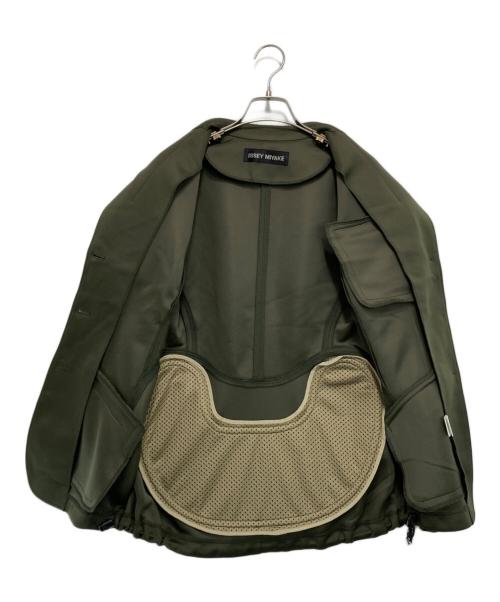 ISSEY MIYAKE（イッセイミヤケ）ISSEY MIYAKE (イッセイミヤケ) [OLD] 00AW 3D CARGO BONDED JACKET カーキ サイズ:3の古着・服飾アイテム
