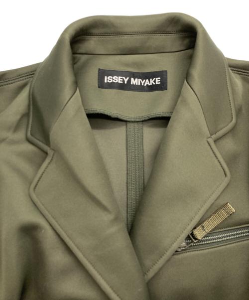 ISSEY MIYAKE（イッセイミヤケ）ISSEY MIYAKE (イッセイミヤケ) [OLD] 00AW 3D CARGO BONDED JACKET カーキ サイズ:3の古着・服飾アイテム
