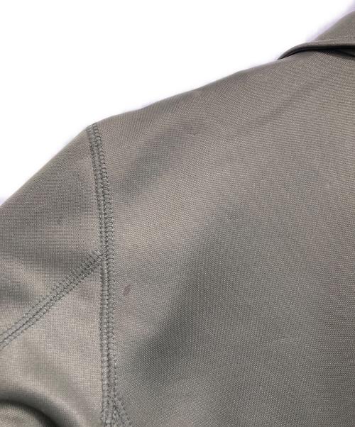 ISSEY MIYAKE（イッセイミヤケ）ISSEY MIYAKE (イッセイミヤケ) [OLD] 00AW 3D CARGO BONDED JACKET カーキ サイズ:3の古着・服飾アイテム