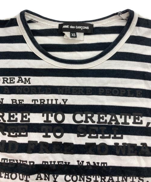 COMME des GARCONS（コムデギャルソン）COMME des GARCONS (コムデギャルソン) プリントロングスリーブカットソー ホワイト×ブラック サイズ:XSの古着・服飾アイテム