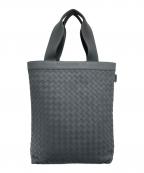 BOTTEGA VENETAボッテガベネタ）の古着「イントレチャートトートバッグ」｜グレー