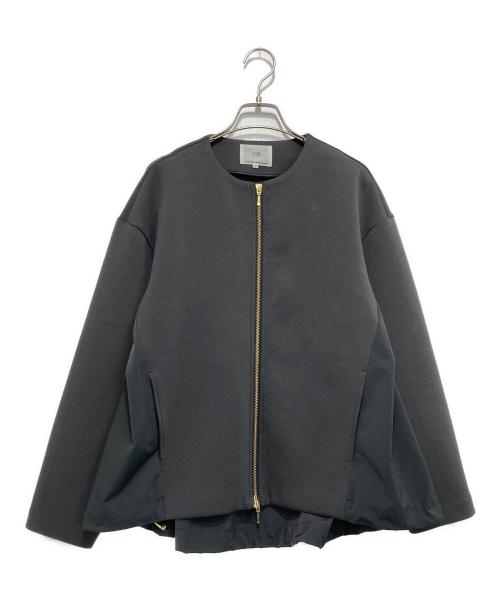 23区（ニジュウサンク）23区 (ニジュウサンク) コットンエアー ギャザー ライトアウター グレー サイズ:38の古着・服飾アイテム