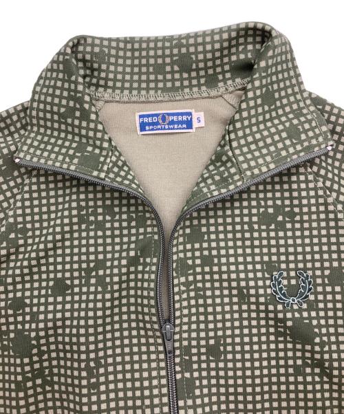 FRED PERRY（フレッドペリー）FRED PERRY (フレッドペリー) トラックジャケット カーキ サイズ:Sの古着・服飾アイテム