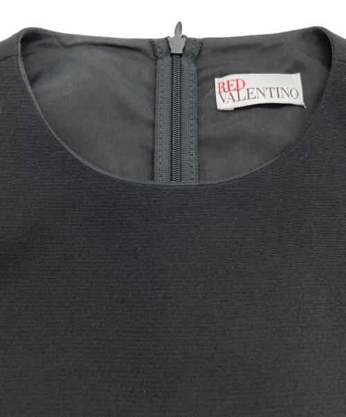 RED VALENTINO（レッドヴァレンティノ）RED VALENTINO (レッドヴァレンティノ) ノースリーブワンピース ブラック サイズ:38（160/80A）の古着・服飾アイテム