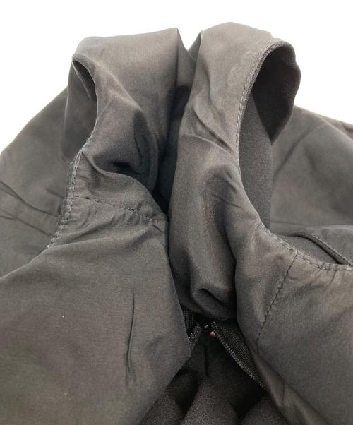 RED VALENTINO（レッドヴァレンティノ）RED VALENTINO (レッドヴァレンティノ) ノースリーブワンピース ブラック サイズ:38（160/80A）の古着・服飾アイテム