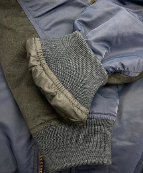 CarHartt（カーハート）CarHartt (カーハート) ASHTON BOMBER JACKET ネイビー サイズ:XLの古着・服飾アイテム