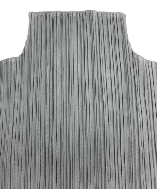 PLEATS PLEASE（プリーツプリーズ）PLEATS PLEASE (プリーツプリーズ) ノースリーブプリーツカットソー グレー サイズ:SIZE 3の古着・服飾アイテム