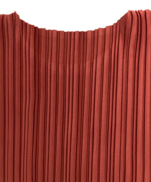 PLEATS PLEASE（プリーツプリーズ）PLEATS PLEASE (プリーツプリーズ) 半袖プリーツカットソー レッド サイズ:SIZE 3の古着・服飾アイテム