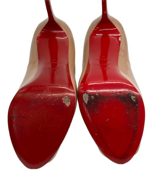 Christian Louboutin（クリスチャン・ルブタン）Christian Louboutin (クリスチャン・ルブタン) オープントゥーパンプス ベージュ サイズ:37の古着・服飾アイテム