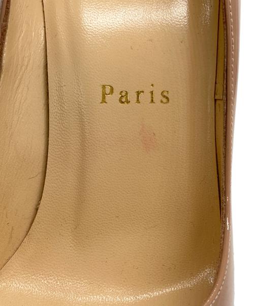 Christian Louboutin（クリスチャン・ルブタン）Christian Louboutin (クリスチャン・ルブタン) オープントゥーパンプス ベージュ サイズ:37の古着・服飾アイテム