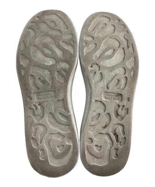 ALEXANDER McQUEEN（アレキサンダーマックイーン）ALEXANDER McQUEEN (アレキサンダーマックイーン) オーバーサイズドスニーカー ホワイト サイズ:43.5の古着・服飾アイテム