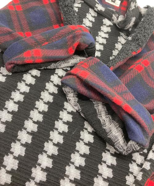 COMME des GARCONS HOMME PLUS（コムデギャルソンオムプリュス）COMME des GARCONS HOMME PLUS (コムデギャルソンオムプリュス) 総柄×チェック切替 半袖カットソー マルチカラー サイズ:Sの古着・服飾アイテム