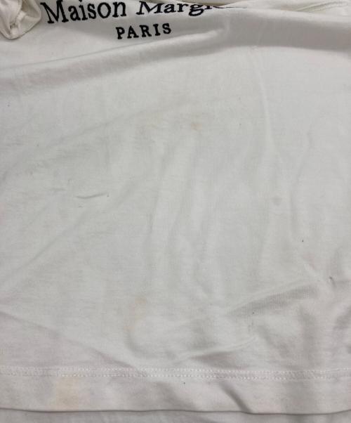 Maison Margiela（メゾンマルジェラ）Maison Margiela (メゾンマルジェラ) カレンダーグラフィック ロゴTシャツ ホワイト サイズ:Mの古着・服飾アイテム
