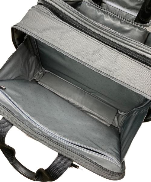 TUMI（トゥミ）TUMI (トゥミ) G4.4 ブリーフケース付きキャリーバッグ ブラックの古着・服飾アイテム