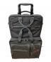 TUMI（トゥミ）の古着「G4.4 ブリーフケース付きキャリーバッグ」｜ブラック