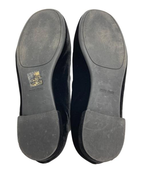 MIU MIU（ミュウミュウ）MIU MIU (ミュウミュウ) ベロアストラップ バレエシューズ/パンプス ブラック サイズ:39の古着・服飾アイテム