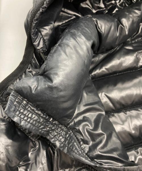 MONCLER（モンクレール）MONCLER (モンクレール) Bady ショート ダウンジャケット ネイビーの古着・服飾アイテム