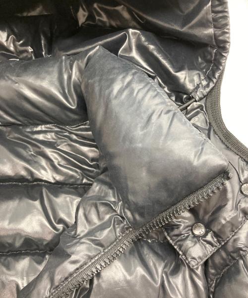 MONCLER（モンクレール）MONCLER (モンクレール) Bady ショート ダウンジャケット ネイビーの古着・服飾アイテム