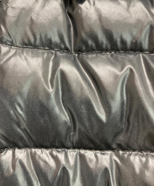 MONCLER（モンクレール）MONCLER (モンクレール) Bady ショート ダウンジャケット ネイビーの古着・服飾アイテム