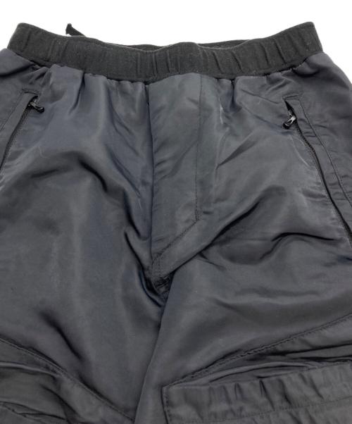 JULIUS（ユリウス）JULIUS (ユリウス) フライトカーゴパンツ ブラック サイズ:1の古着・服飾アイテム