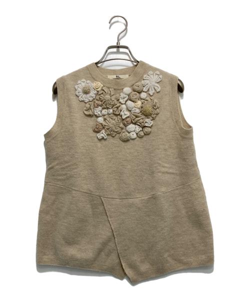 45R（フォーティファイブ・アール）45R (フォーティファイブ・アール) フラワーモチーフ フロート縮絨 ニット ベスト ベージュ サイズ:3の古着・服飾アイテム