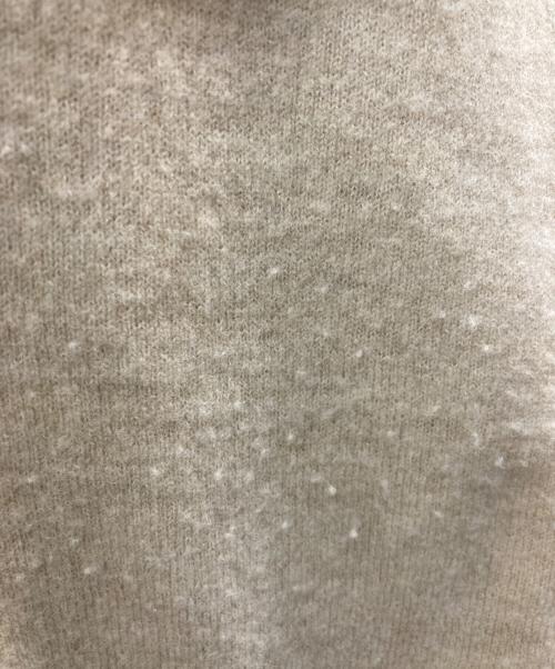 45R（フォーティファイブ・アール）45R (フォーティファイブ・アール) フラワーモチーフ フロート縮絨 ニット ベスト ベージュ サイズ:3の古着・服飾アイテム