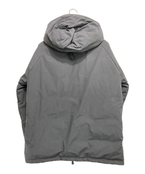 NANGA（ナンガ）NANGA (ナンガ) Orange (オレンジ) 別注焚火ダウンジャケット グレー サイズ:XXLの古着・服飾アイテム