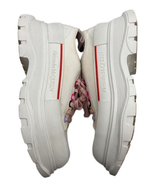 ALEXANDER McQUEEN（アレキサンダーマックイーン）ALEXANDER McQUEEN (アレキサンダーマックイーン) TREAD SLICK ローカットスニーカー ホワイト サイズ:36の古着・服飾アイテム