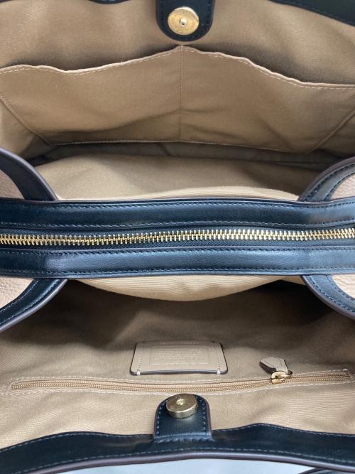 COACH（コーチ）COACH (コーチ) クリスティ ショルダー バッグ ホワイトの古着・服飾アイテム